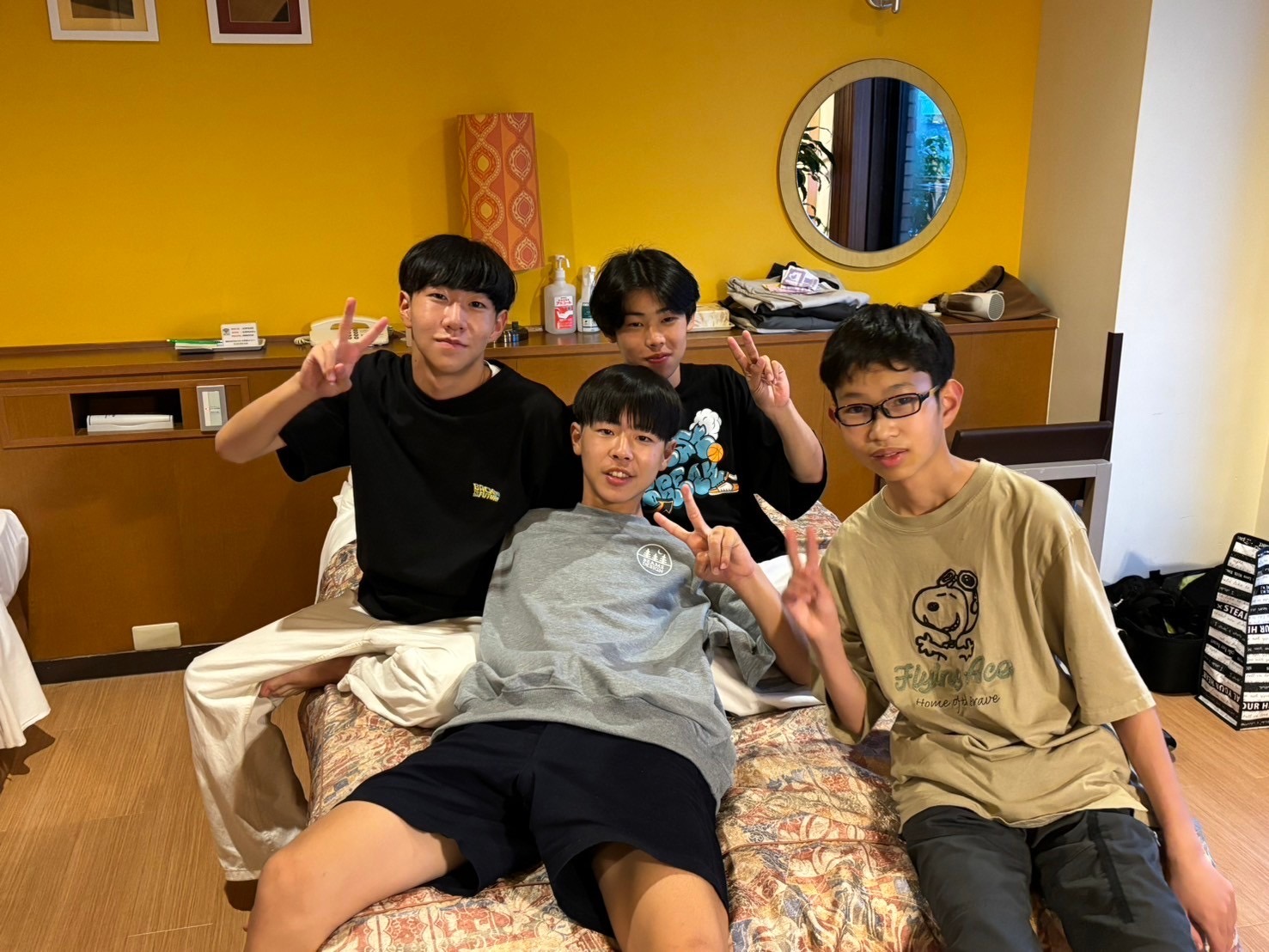 １日目の夜、男子の部屋: 城南中学校のブログ