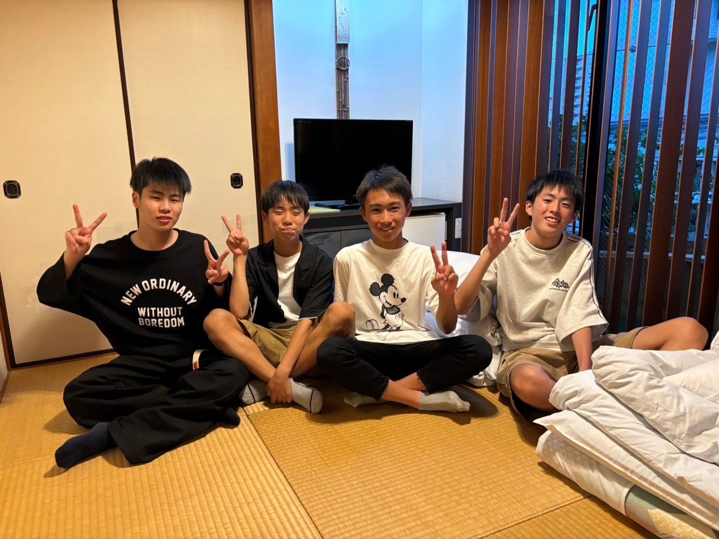 １日目の夜、男子の部屋: 城南中学校のブログ